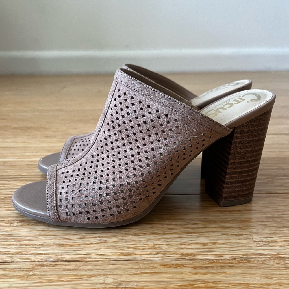Tan heels